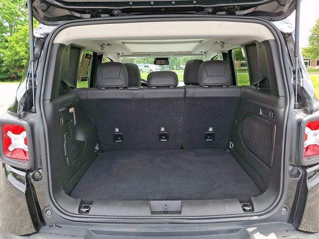Used 2023 Jeep Renegade Limited w/ Sun/Sound Group AWD/4WD image 30