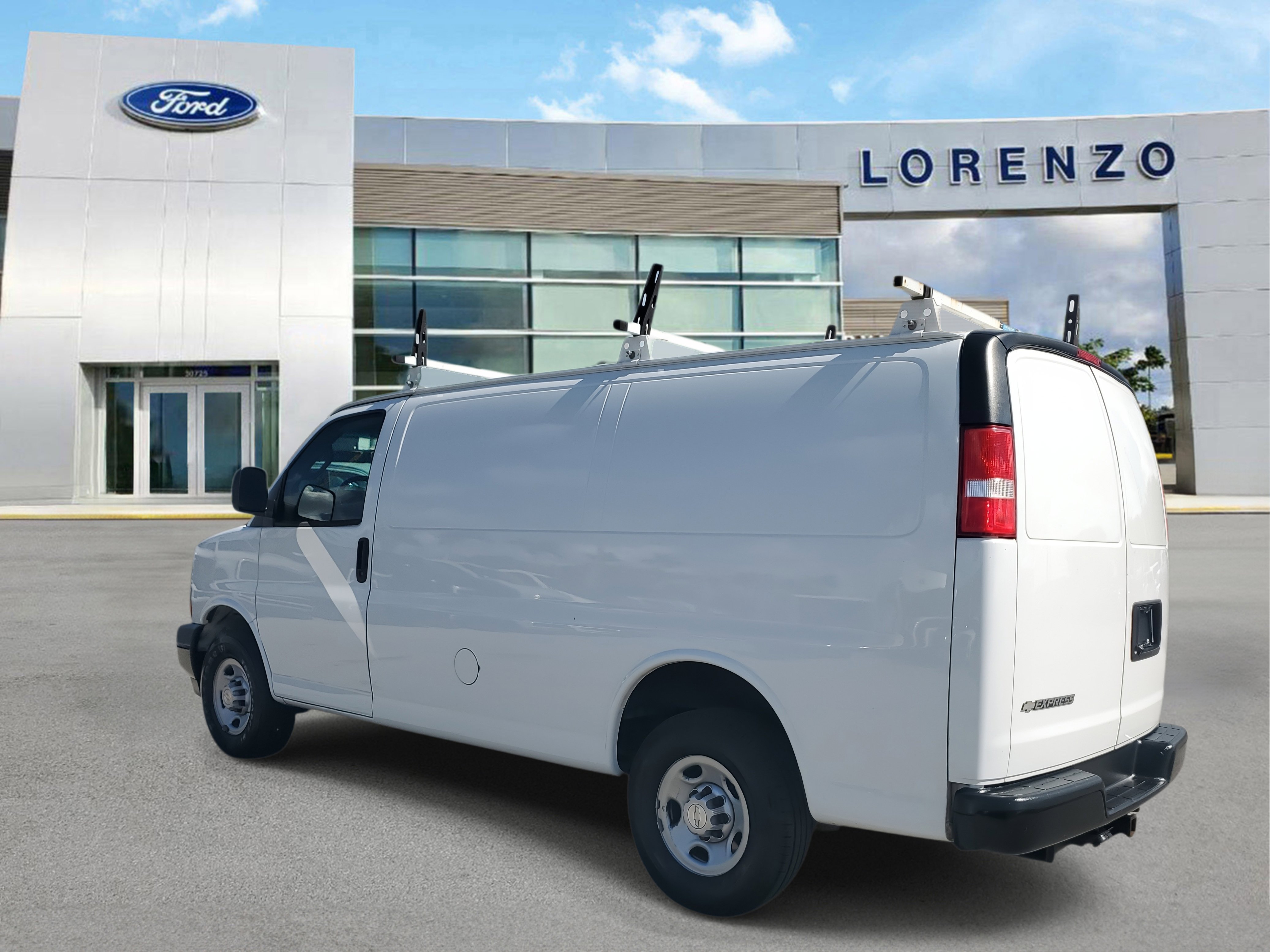 Used 2020 Chevrolet Express 2500 w/ Communications Package image 8