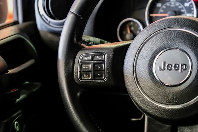 Used 2017 Jeep Wrangler Unlimited Willys image 19