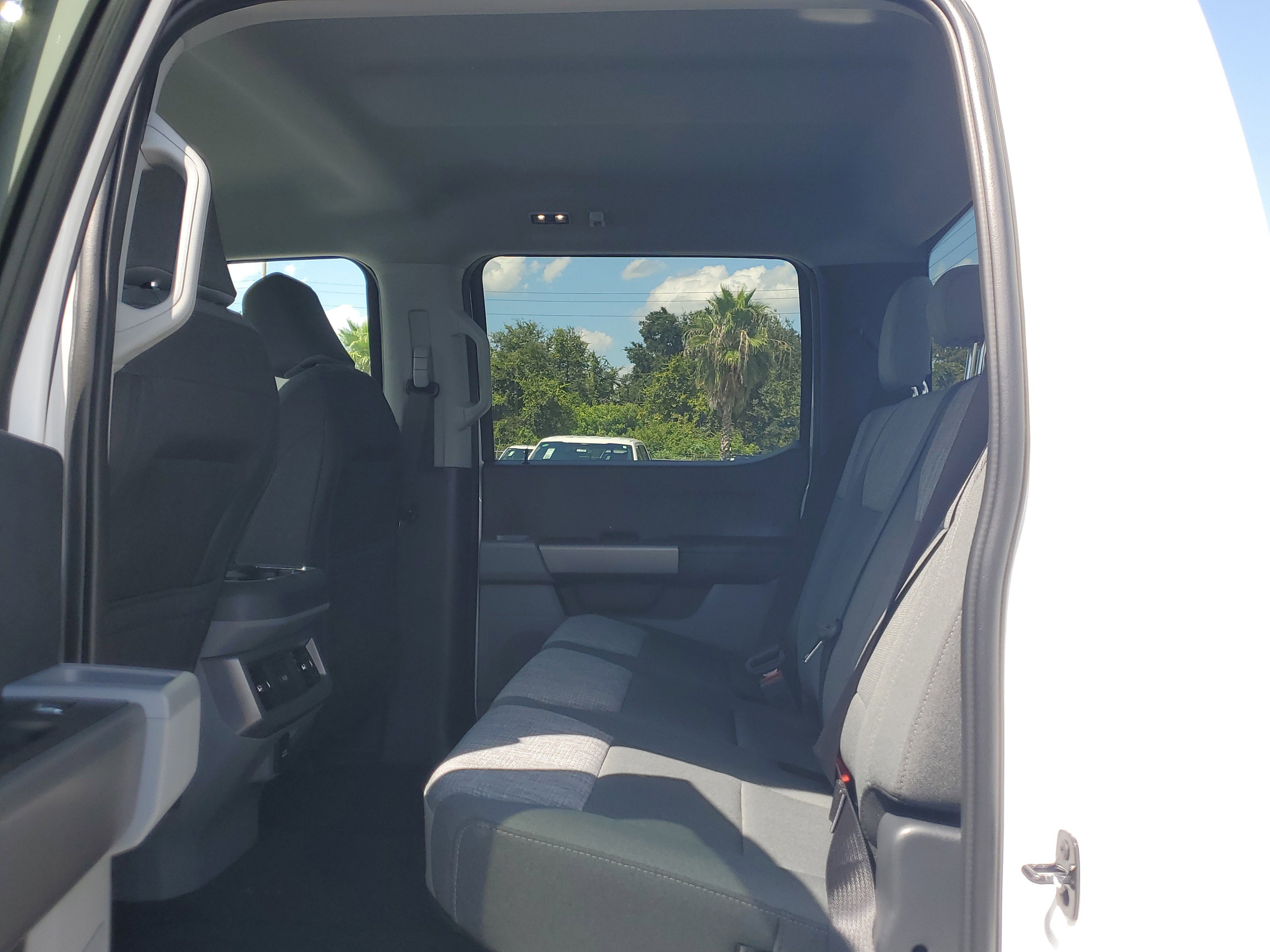 New 2026 Ford F250 XLT w/ FX4 Off-Road Package image 10