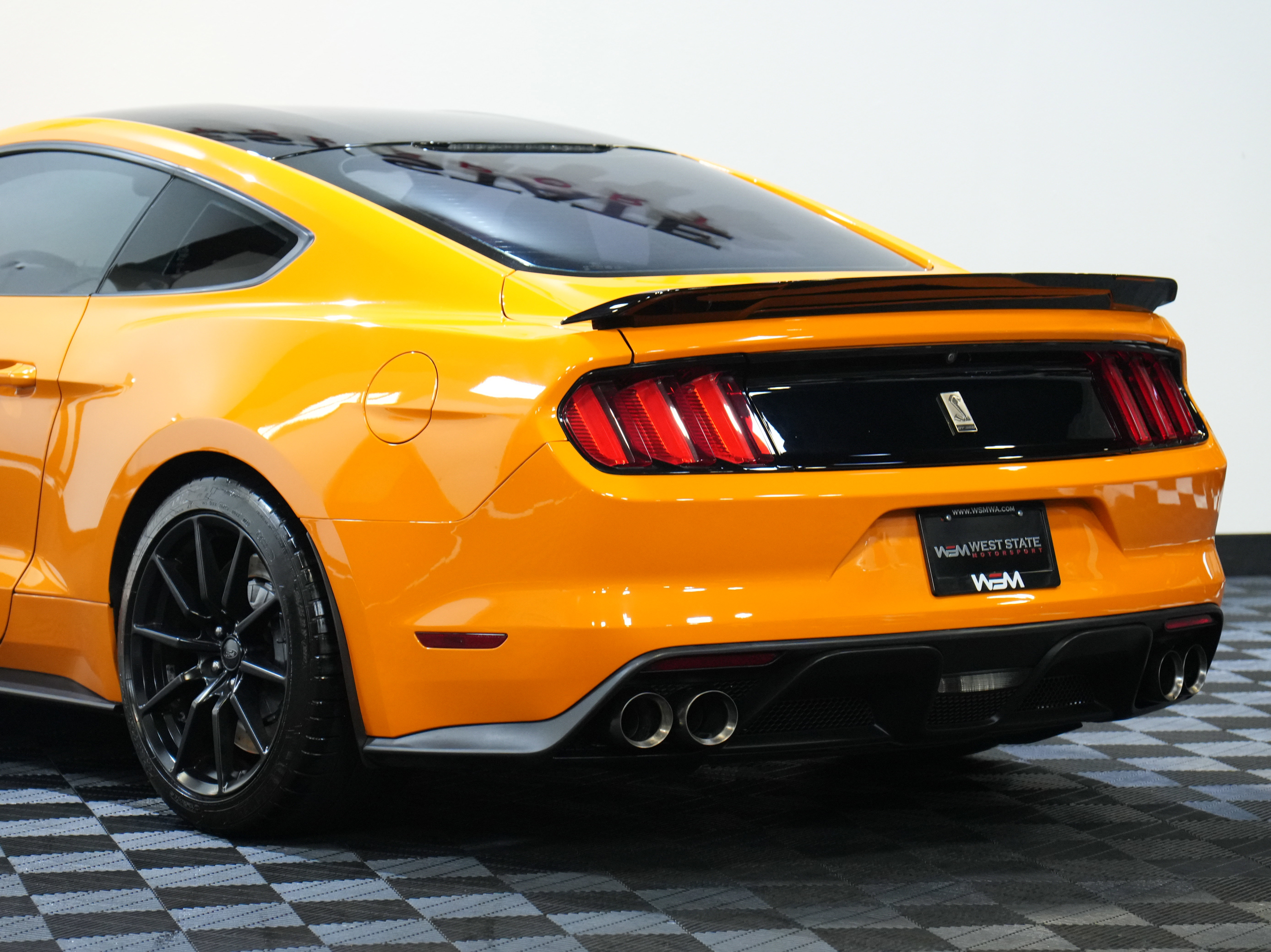 Used 2018 Ford Mustang Shelby GT350 image 16