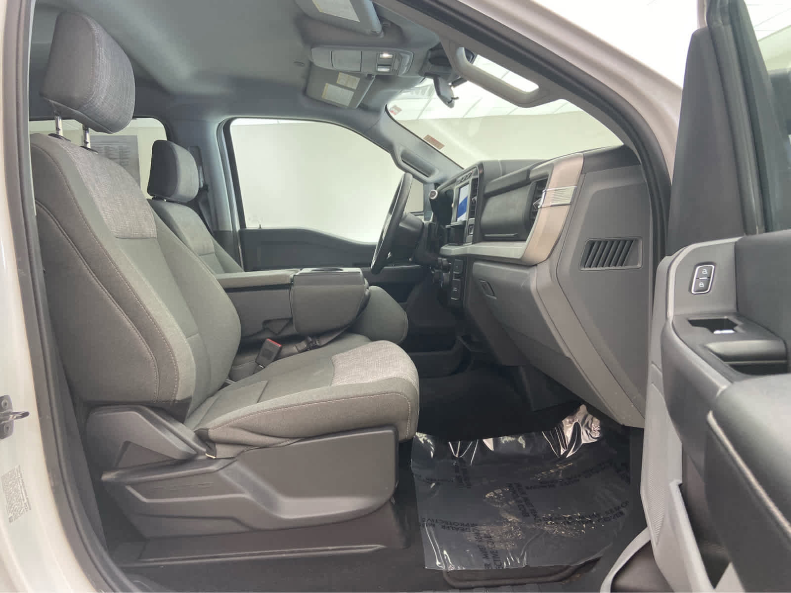 Used 2024 Ford F350 XLT image 15