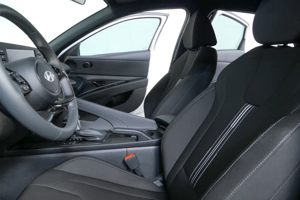 New 2026 Hyundai Elantra Sport image 5