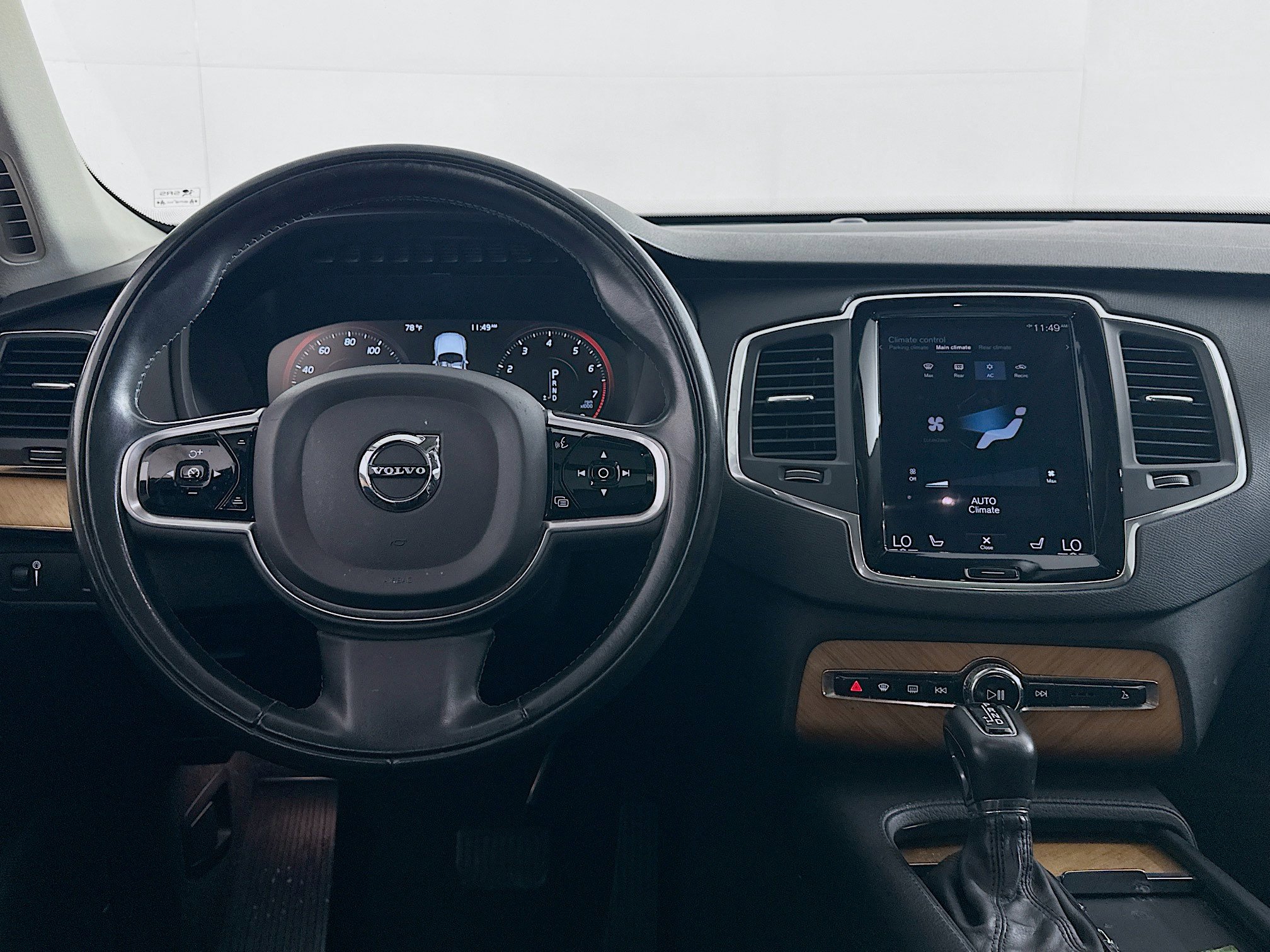 Used 2021 Volvo XC90 T6 Momentum AWD/4WD image 18