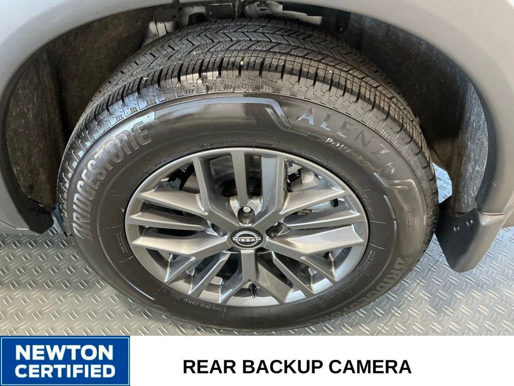 Used 2025 Nissan Rogue S FWD image 34