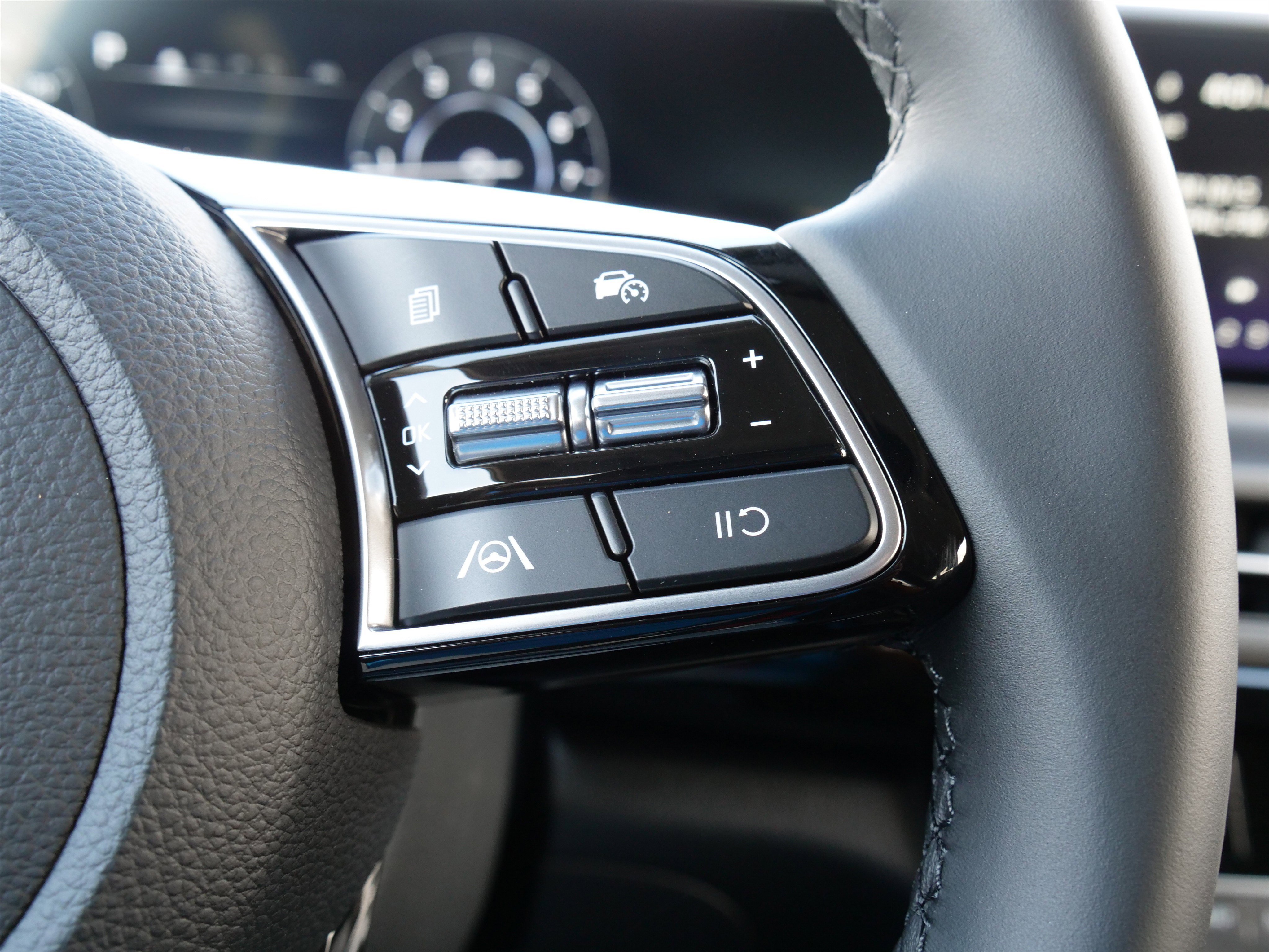 New 2025 Kia Seltos X-Line image 20