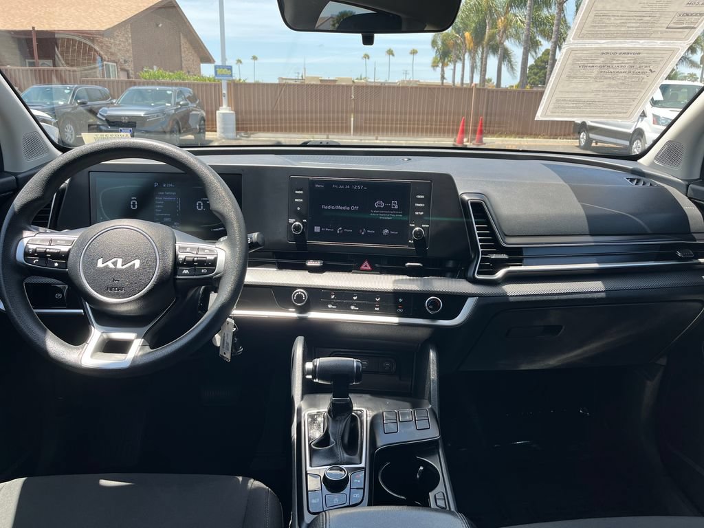 Used 2024 Kia Sportage LX FWD image 13