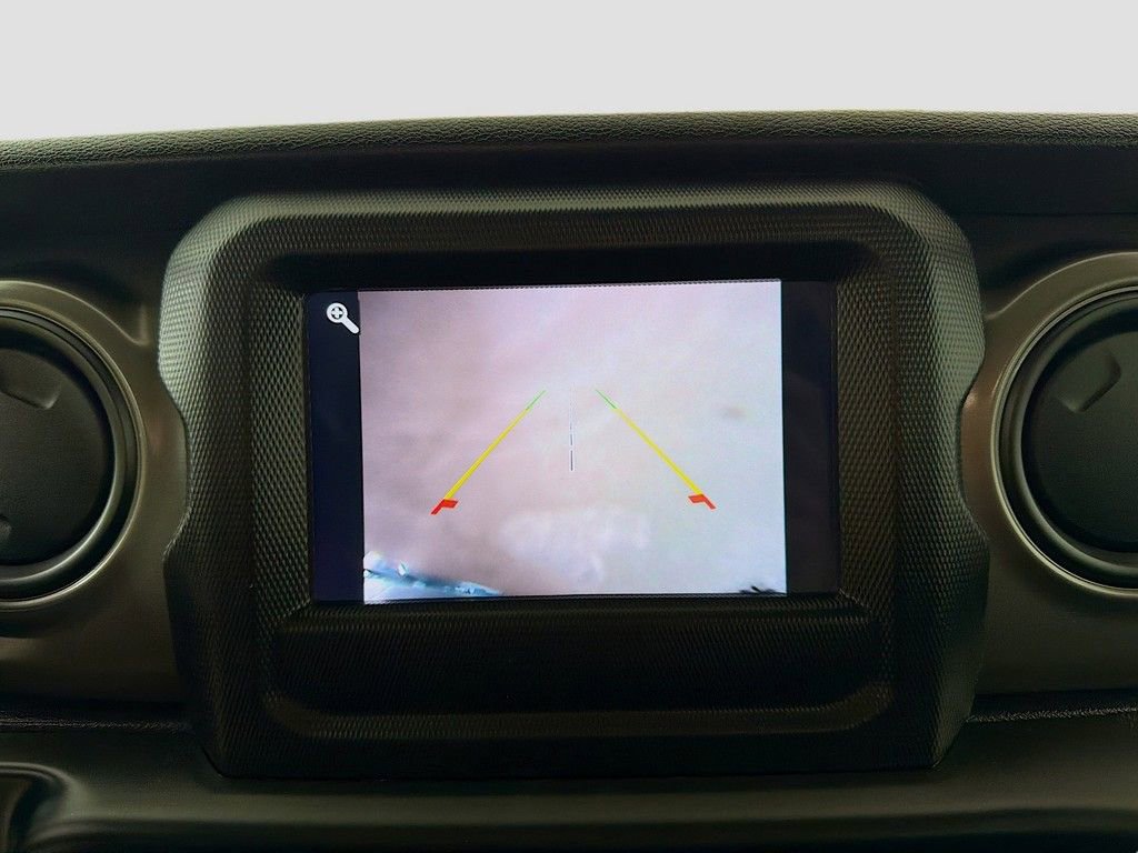 Used 2021 Jeep Gladiator Sport image 29