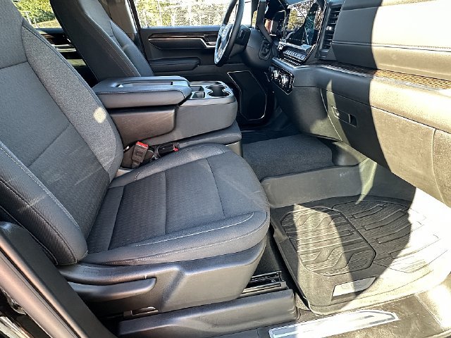 Used 2025 GMC Sierra 1500 SLE w/ Preferred Package AWD/4WD image 11