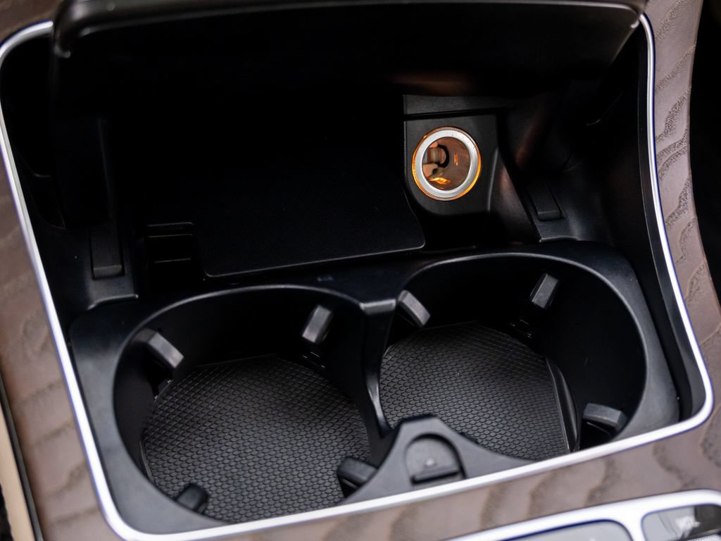 Used 2019 Mercedes-Benz GLC 300 4MATIC image 23