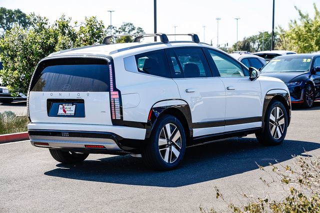 New 2026 Hyundai Ioniq 9 SEL image 5