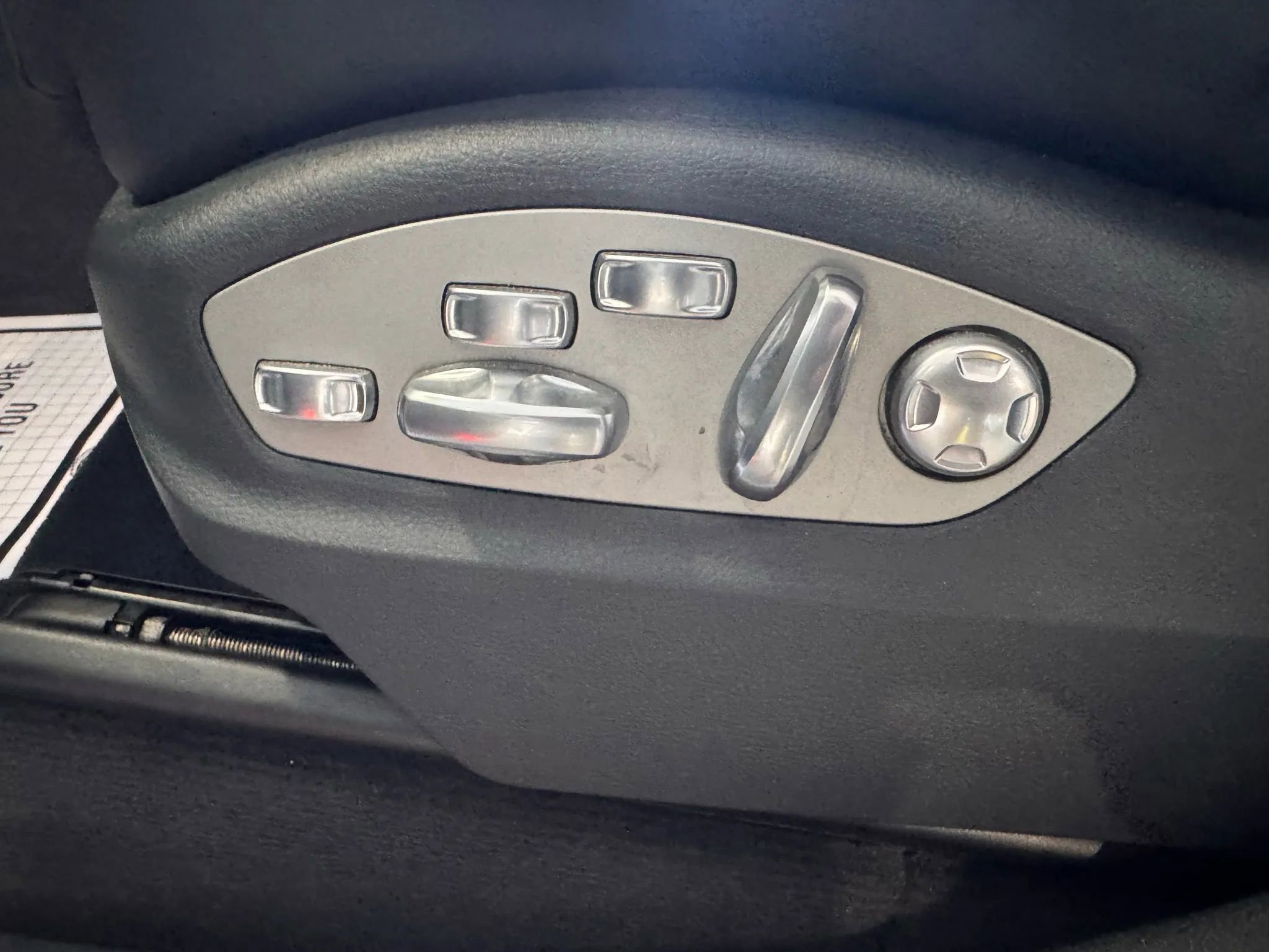 Used 2016 Porsche Cayenne GTS image 11