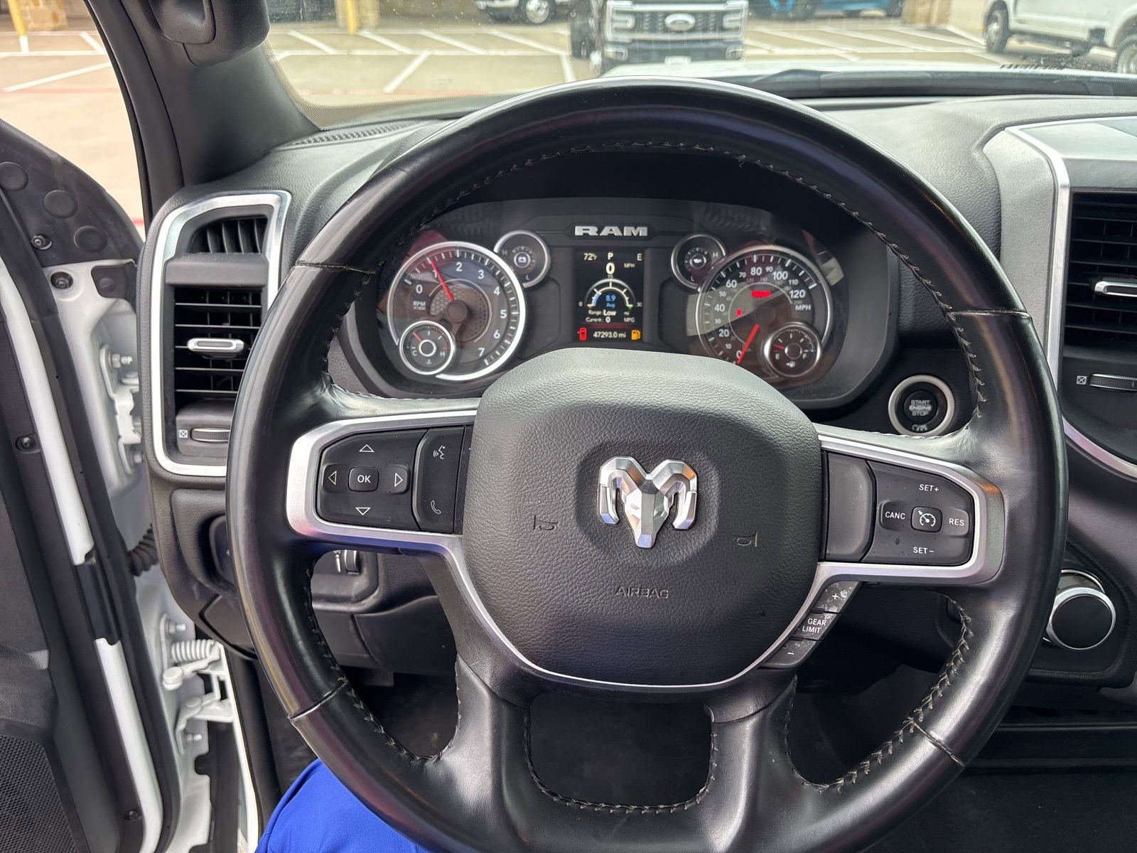 Used 2024 RAM 2500 Big Horn AWD/4WD image 11