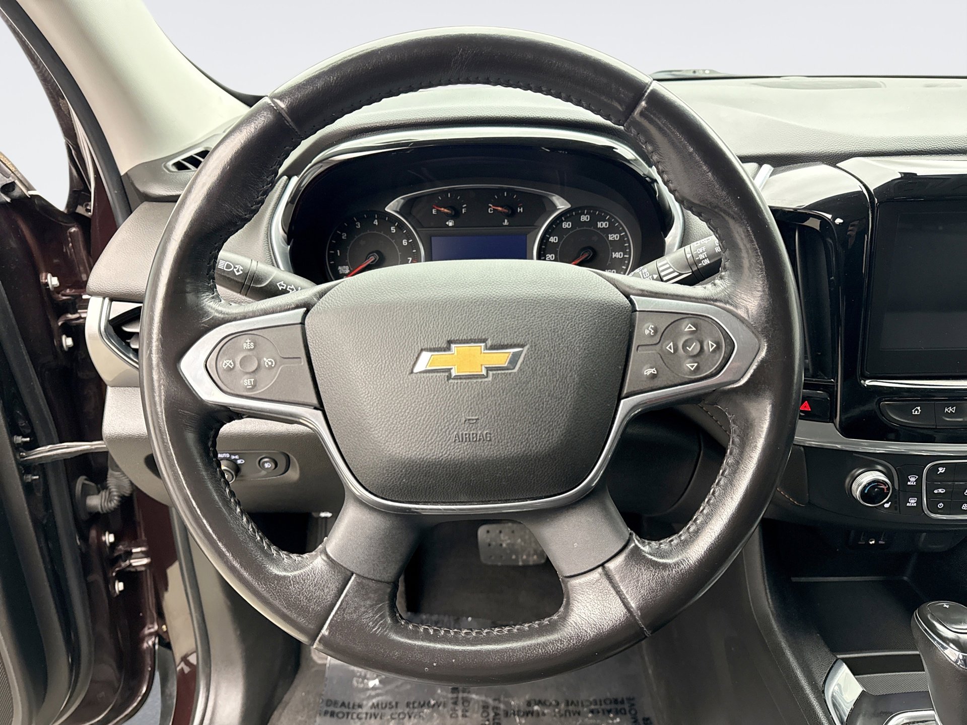 Used 2020 Chevrolet Traverse LT image 12