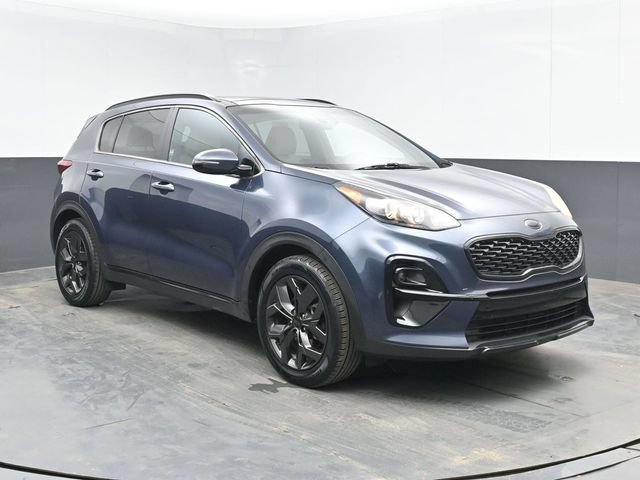 Used 2022 Kia Sportage Nightfall Edition FWD image 2