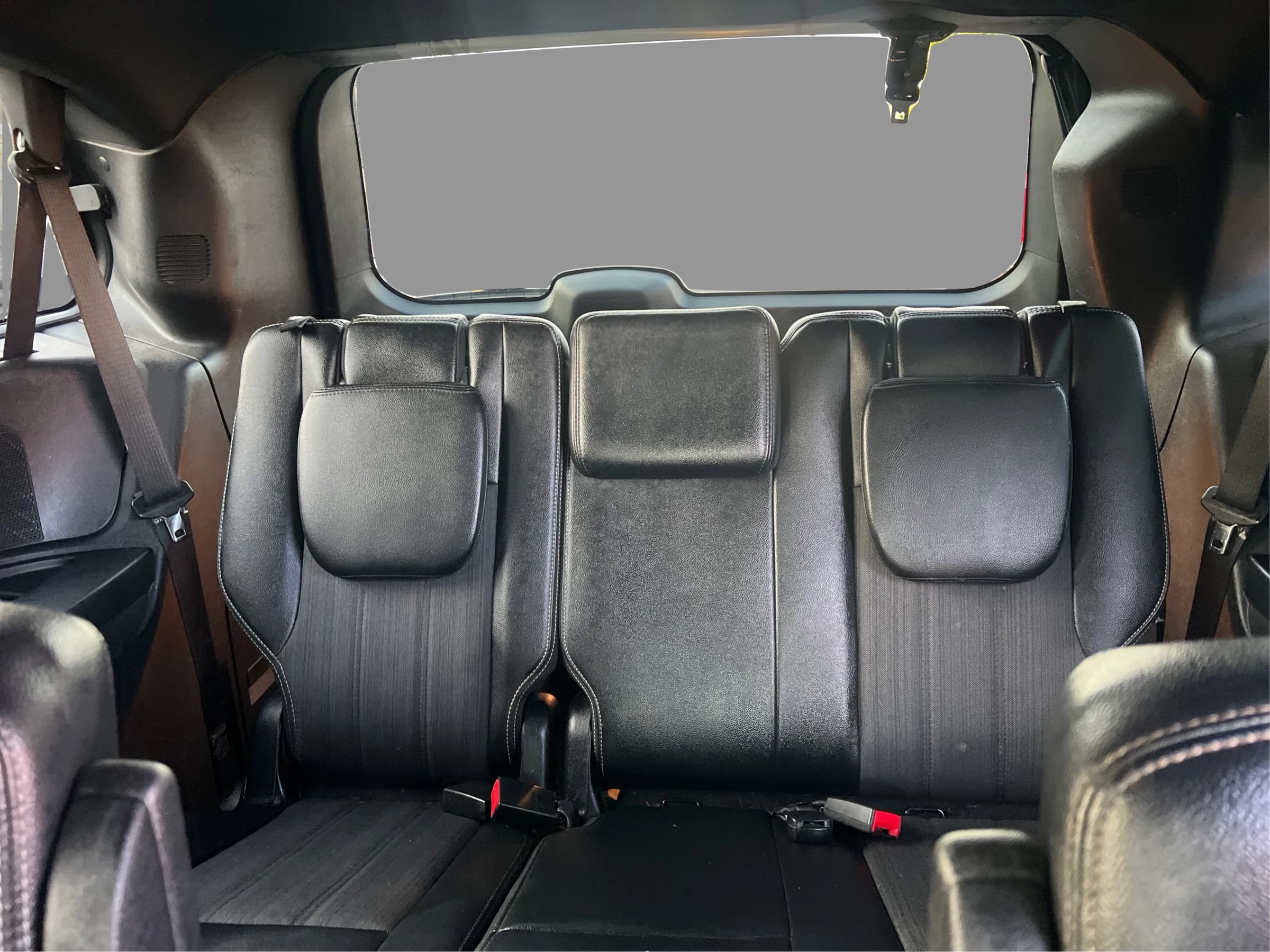 Used 2014 Chrysler Town & Country S FWD image 29