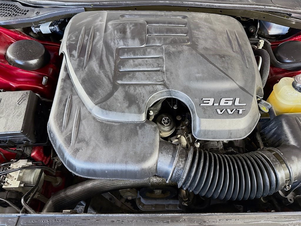 Used 2022 Dodge Challenger SXT RWD image 36