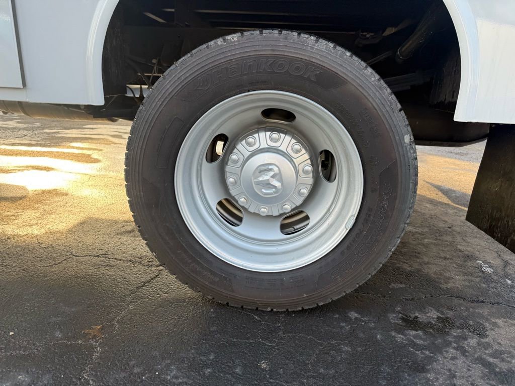 New 2024 RAM 5500 Tradesman image 36