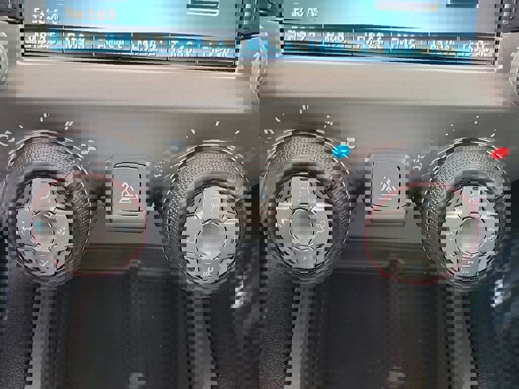 Used 2015 Chevrolet Camaro LT w/ 1LT Preferred Package image 22