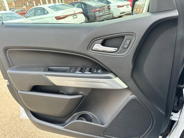 Used 2020 Chevrolet Colorado LT w/ Colorado RST Special Edition image 21