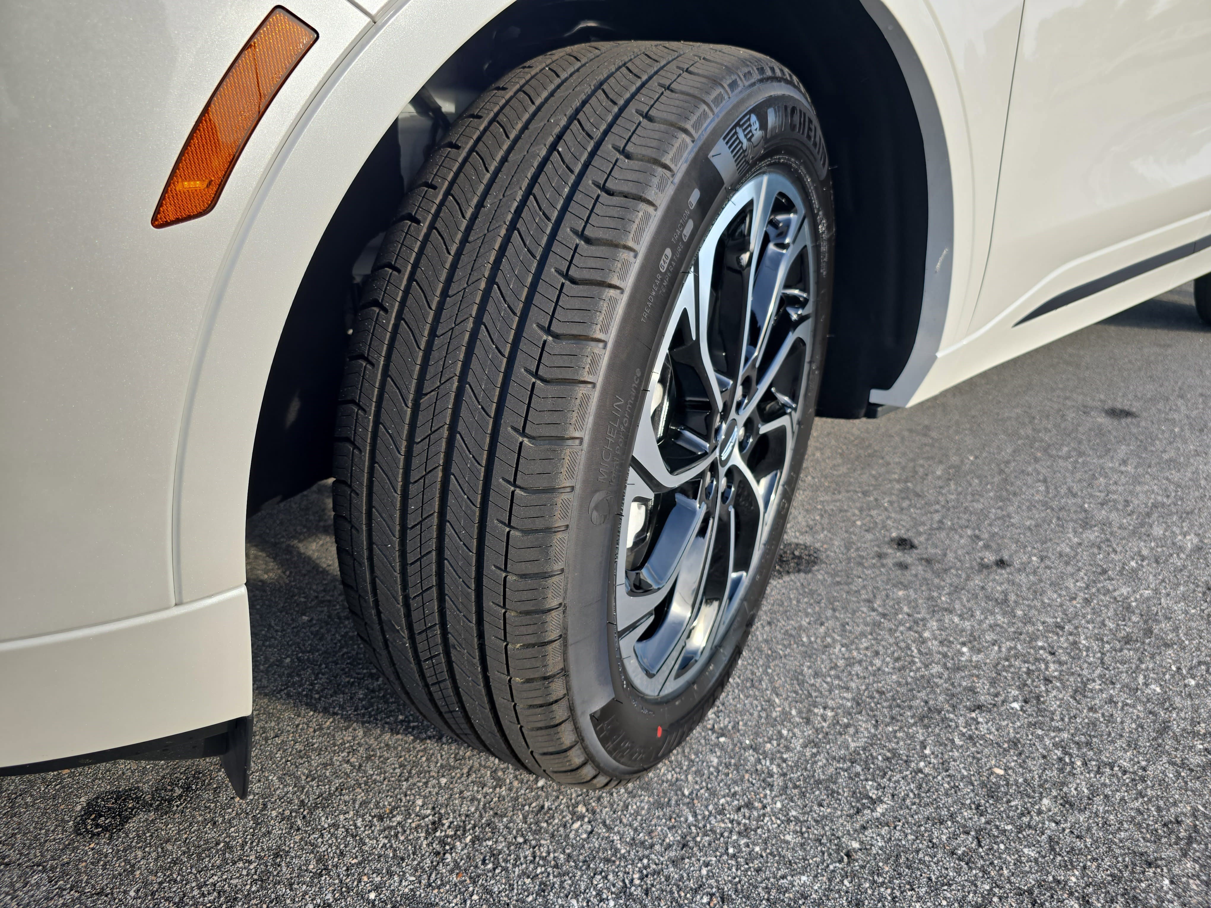 New 2026 Lincoln Nautilus Reserve AWD/4WD image 33