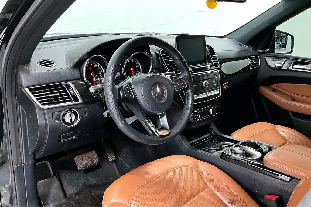 Used 2017 Mercedes-Benz GLS 450 4MATIC image 16