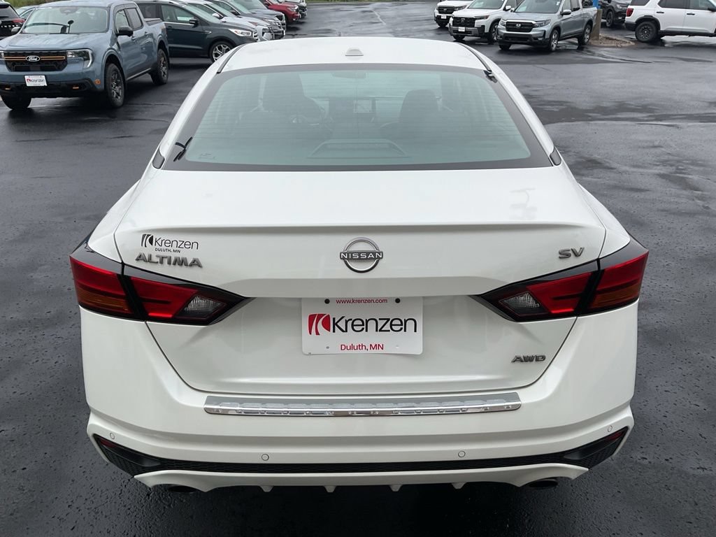 Used 2023 Nissan Altima 2.5 SV w/ SV Premium Package AWD/4WD image 6