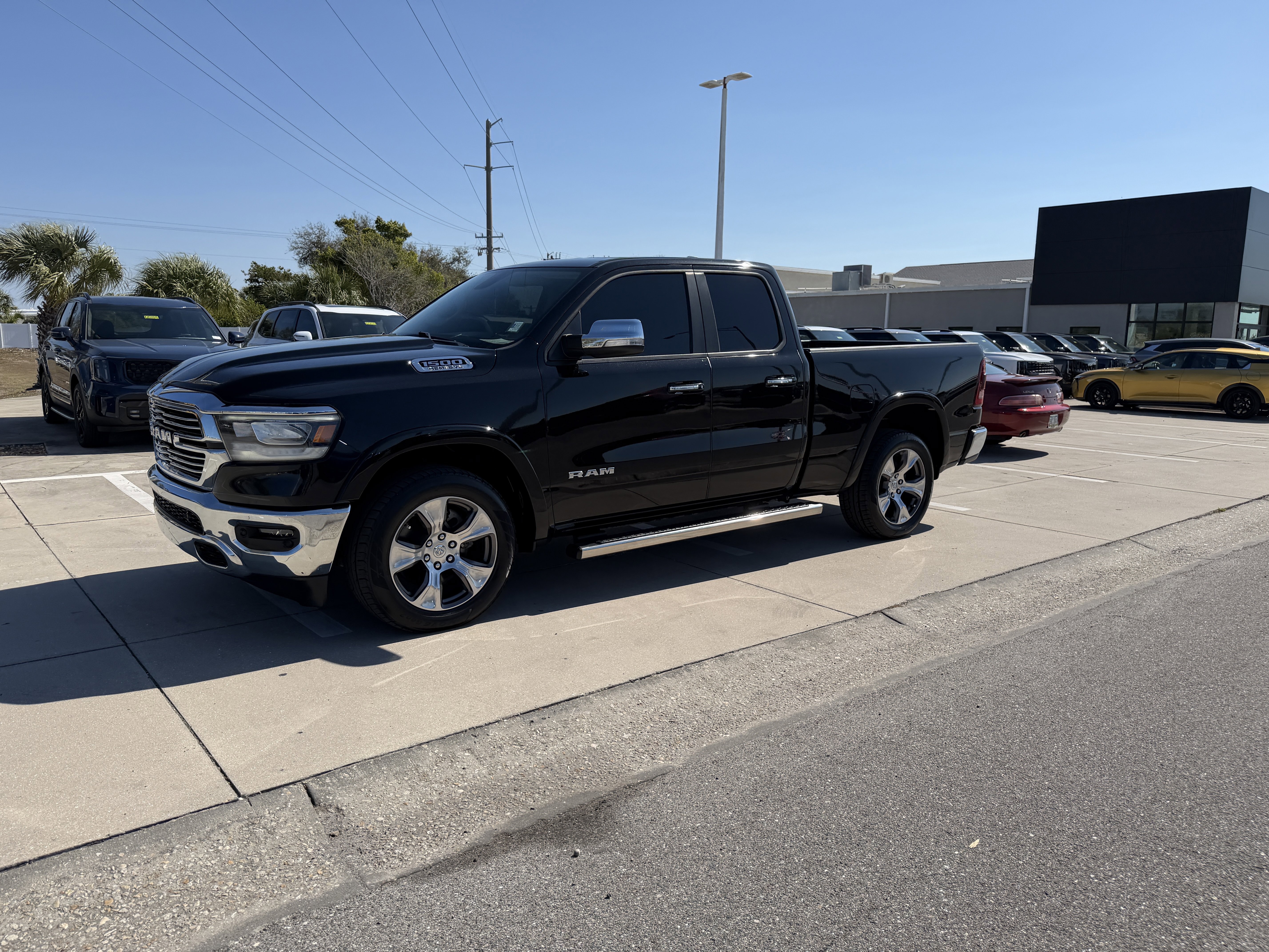 Used 2020 RAM 1500 Laramie image 8