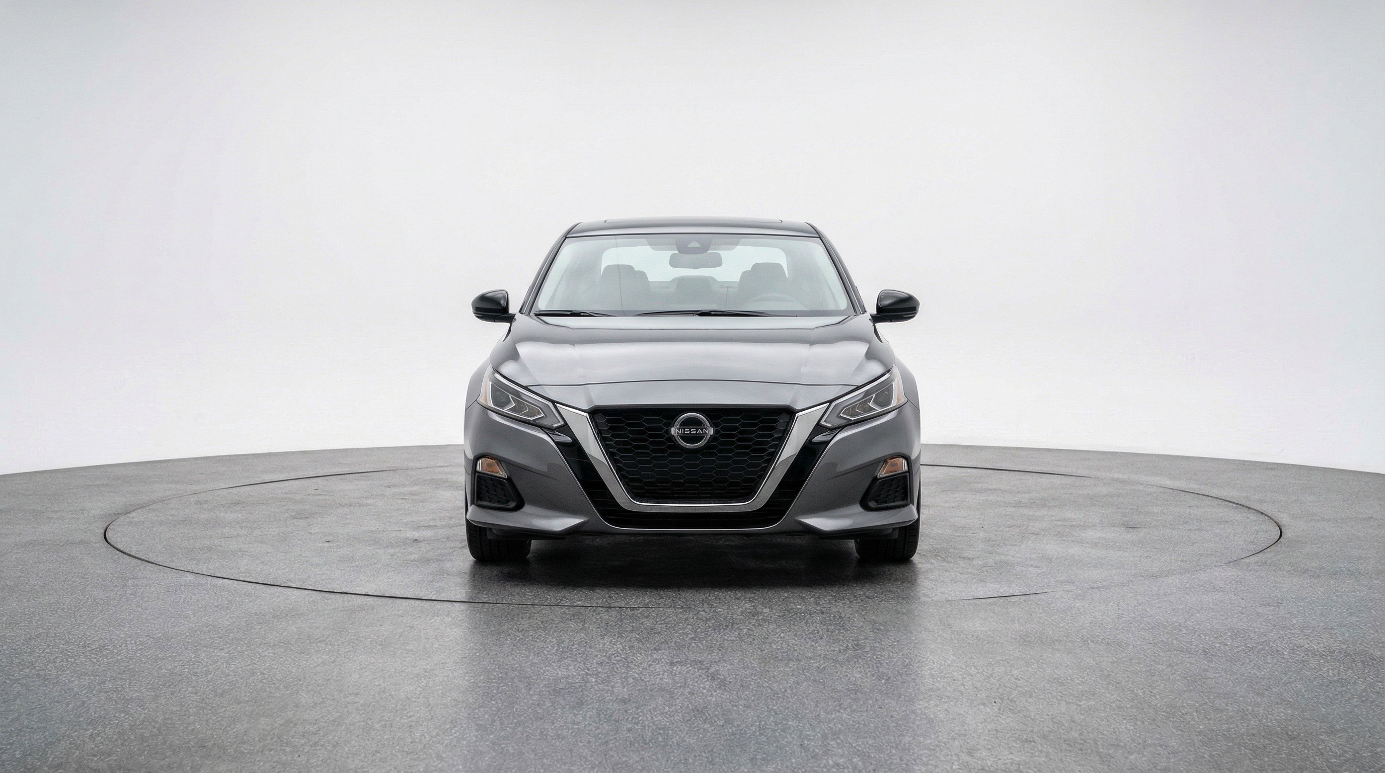 Used 2025 Nissan Altima 2.5 SV image 2