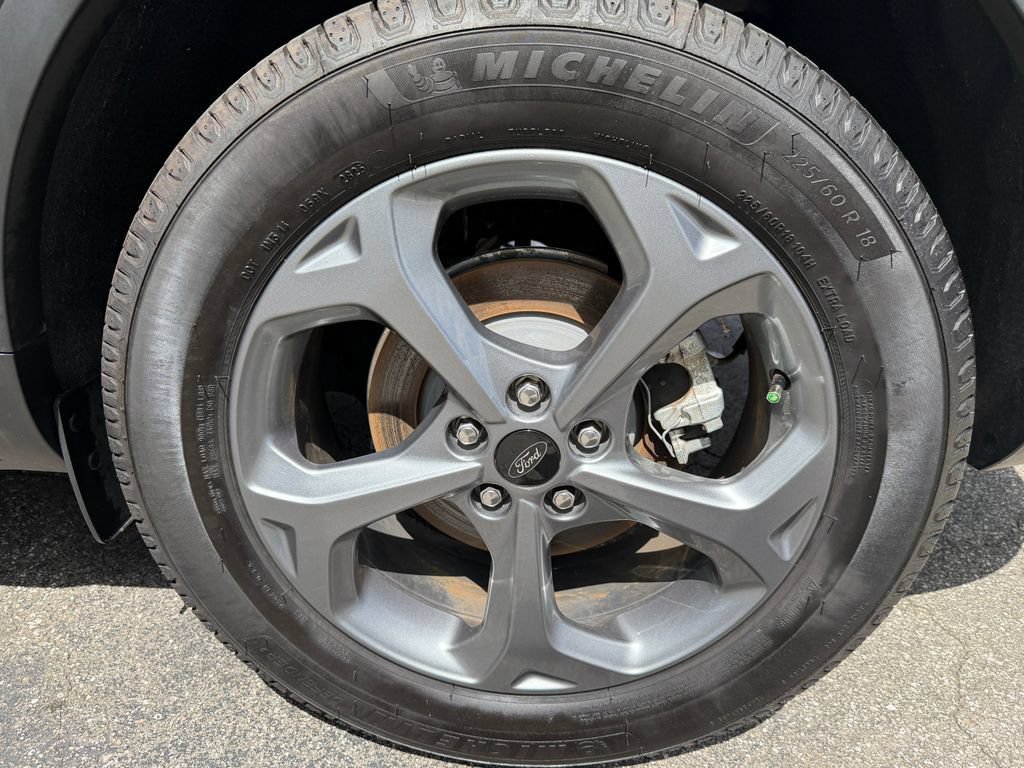 Used 2025 Ford Escape ST-Line w/ Equipment Group 301A FWD image 32