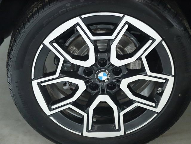 Used 2025 BMW X1 xDrive28i w/ Technology Package image 14