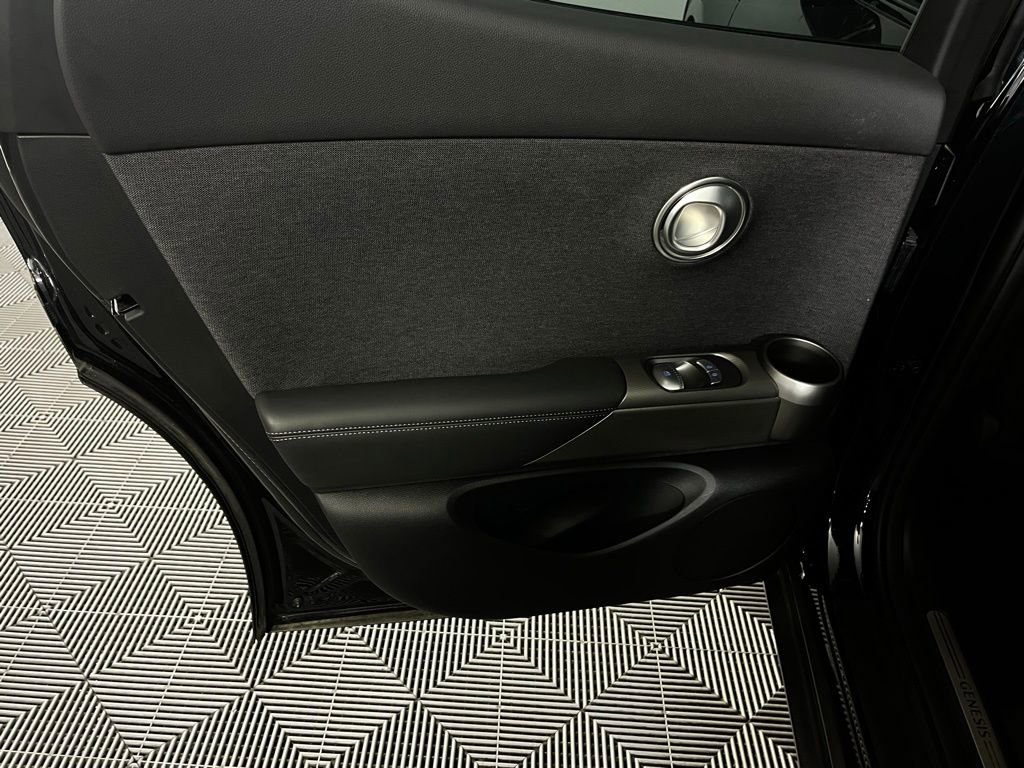 Used 2025 Genesis GV60 RWD image 30