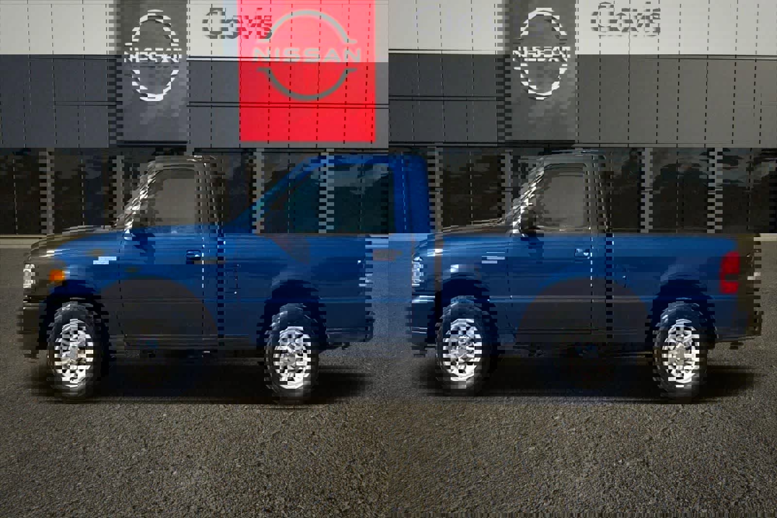 Used 2010 Ford Ranger XL image 6