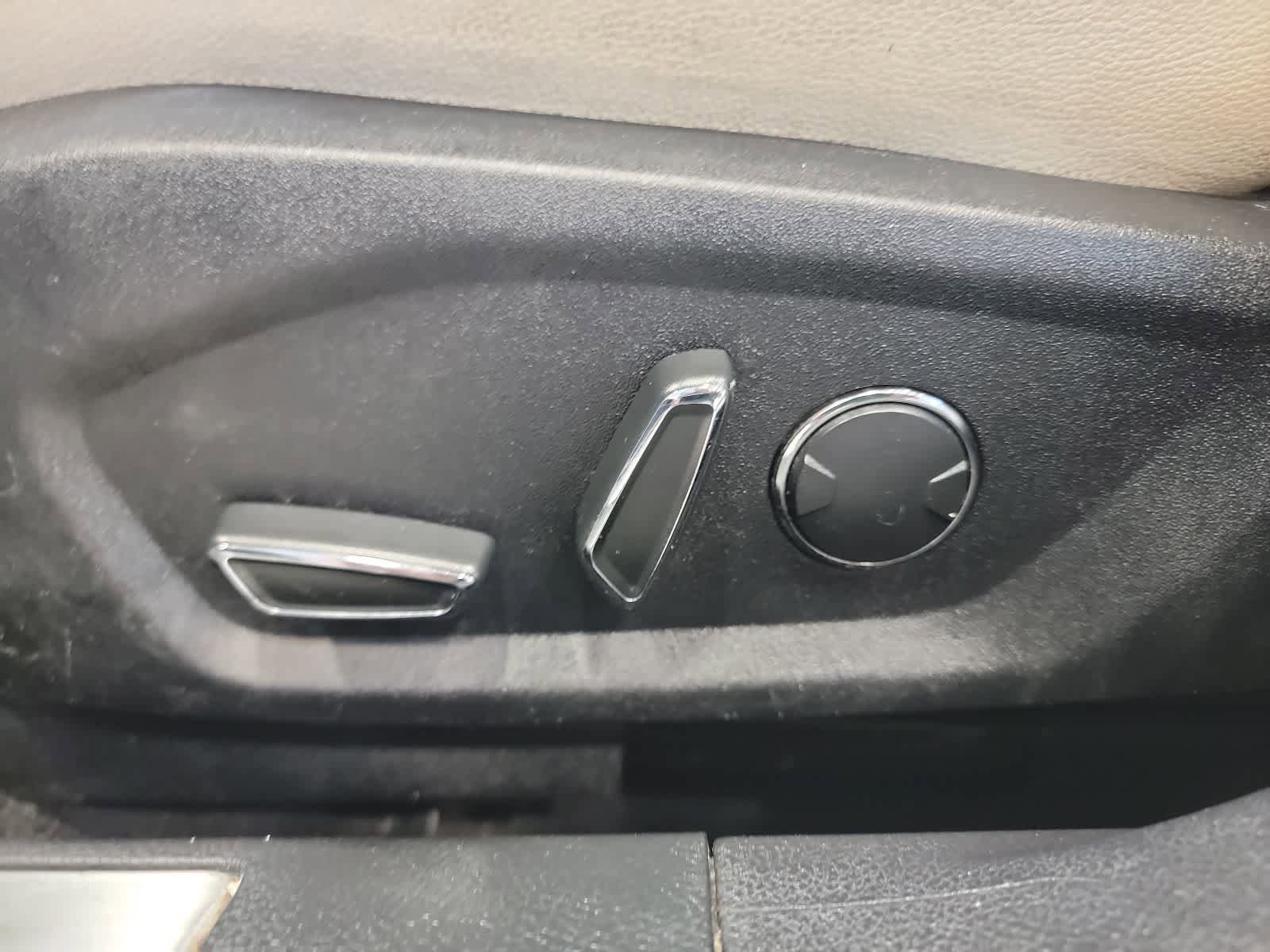 Used 2018 Ford Fusion Titanium AWD/4WD image 11