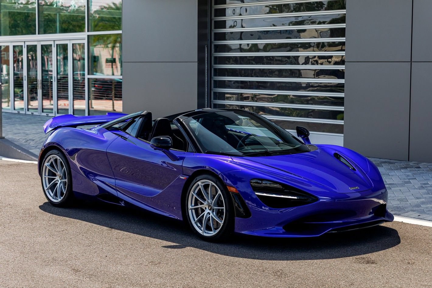New 2026 McLaren 750S Spider RWD image 38