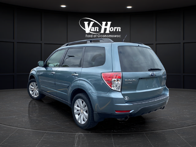 Used 2011 Subaru Forester 2.5X Limited w/ Popular Equipment Group 4B AWD/4WD image 5