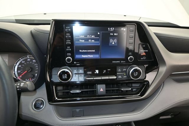 Used 2020 Toyota Highlander LE FWD image 8
