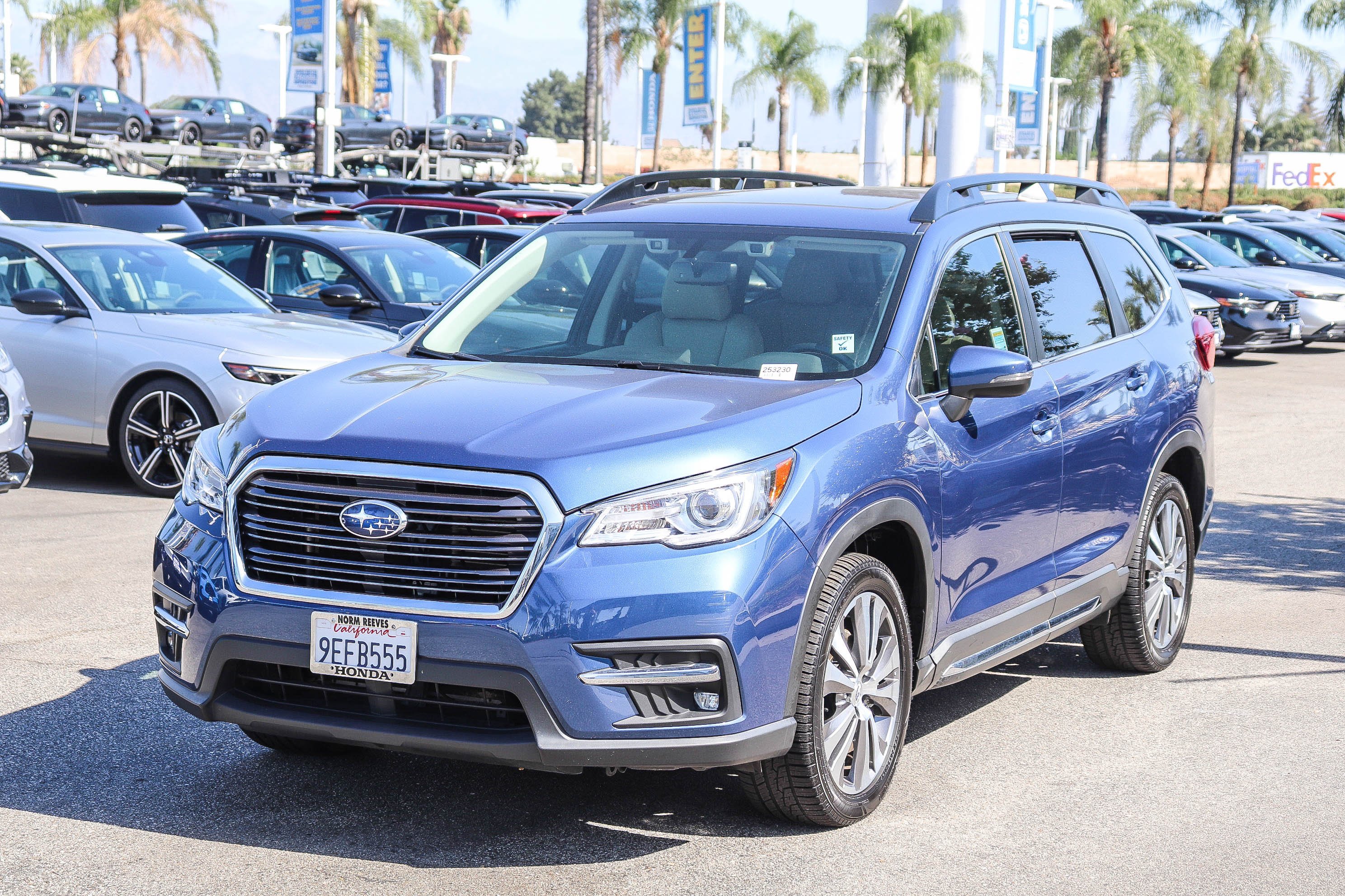 Used 2022 Subaru Ascent Limited w/ Technology Package AWD/4WD image 3