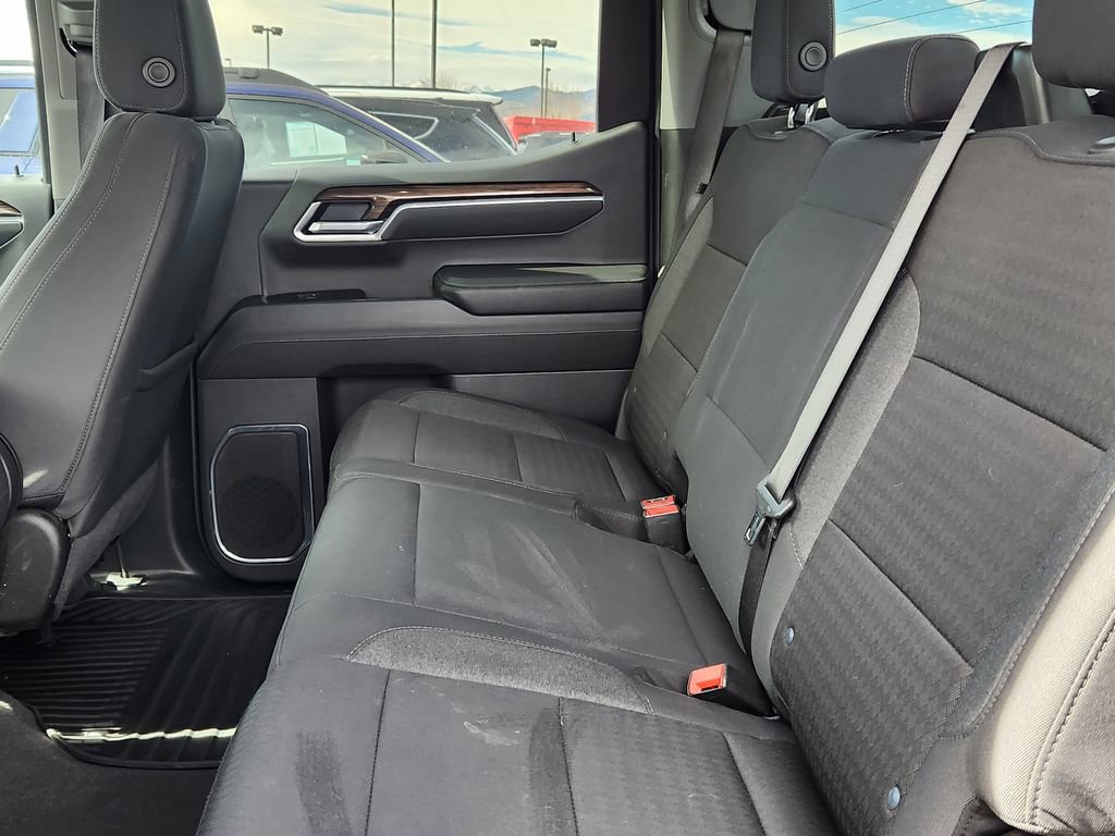 Used 2025 Chevrolet Silverado 1500 LT image 10