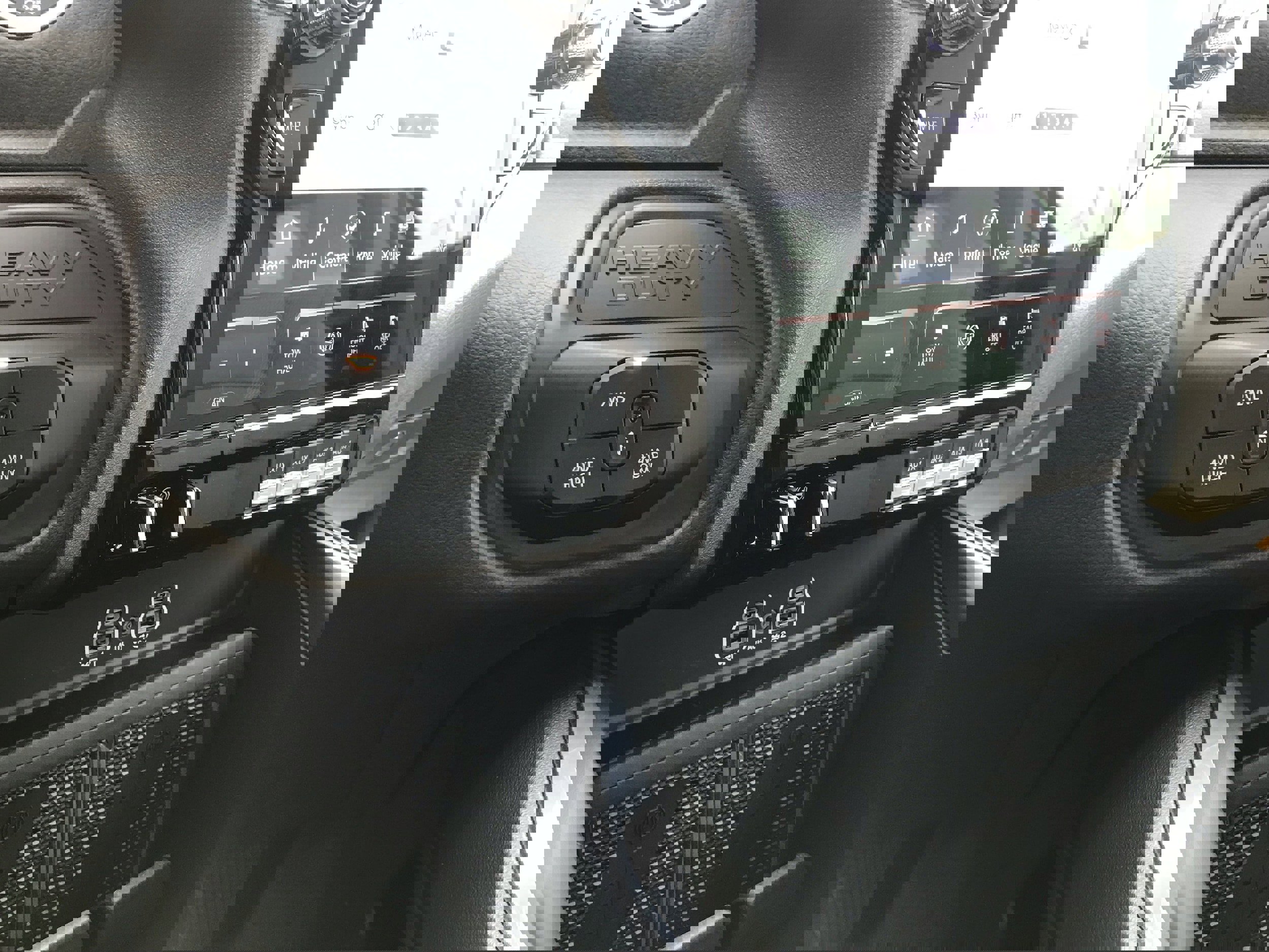 New 2025 RAM 2500 Laramie image 31