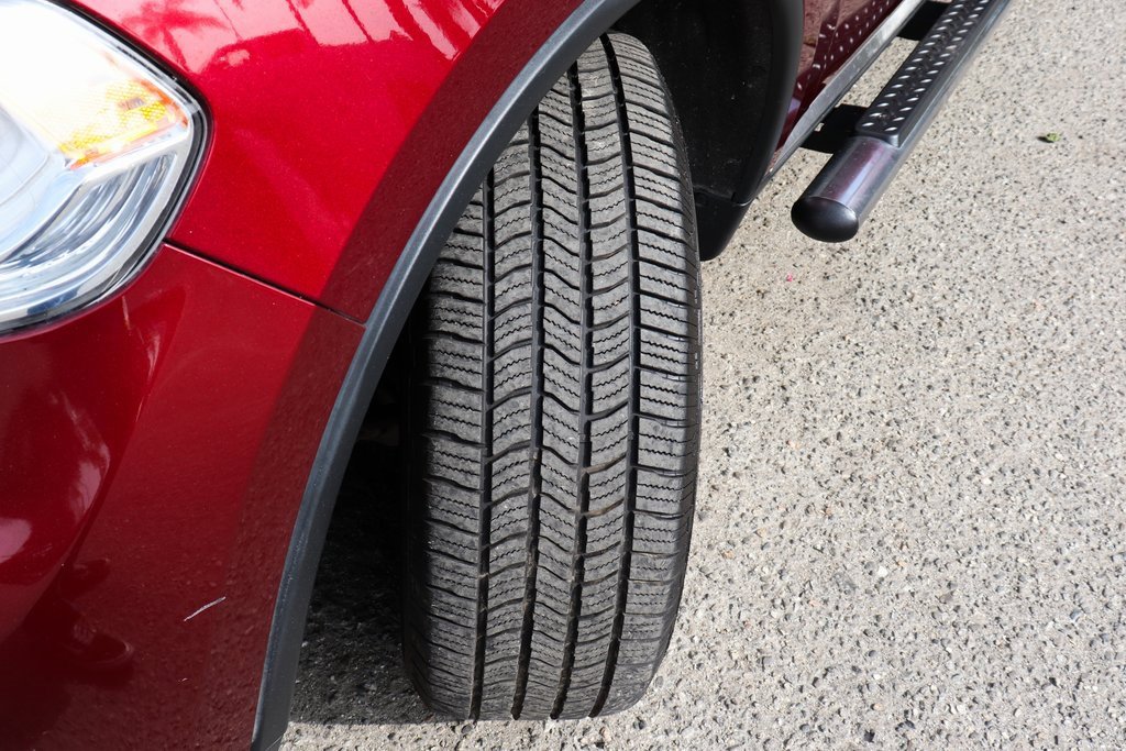 Used 2019 Dodge Durango SXT image 41