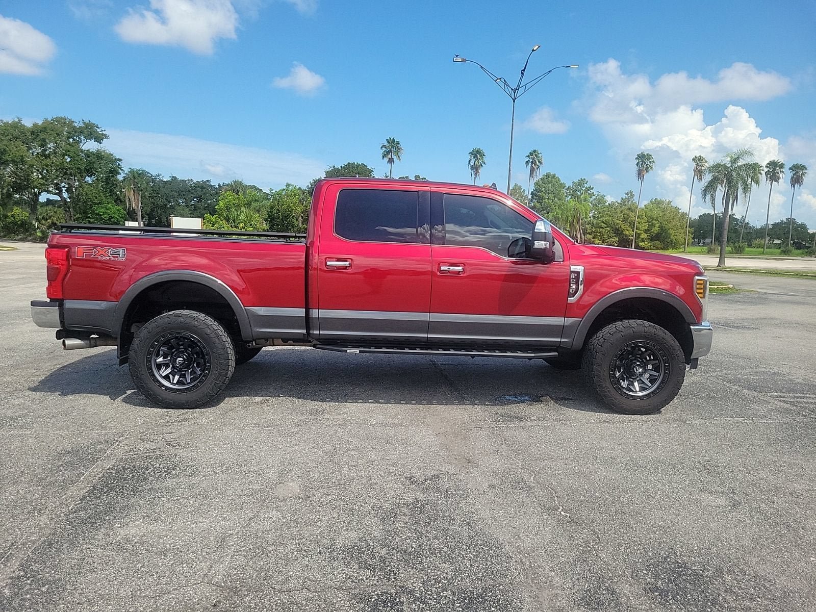 Used 2019 Ford F250 Lariat w/ Lariat Ultimate Package AWD/4WD image 6