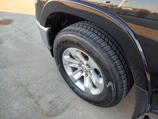 Used 2020 RAM 1500 Laramie image 30