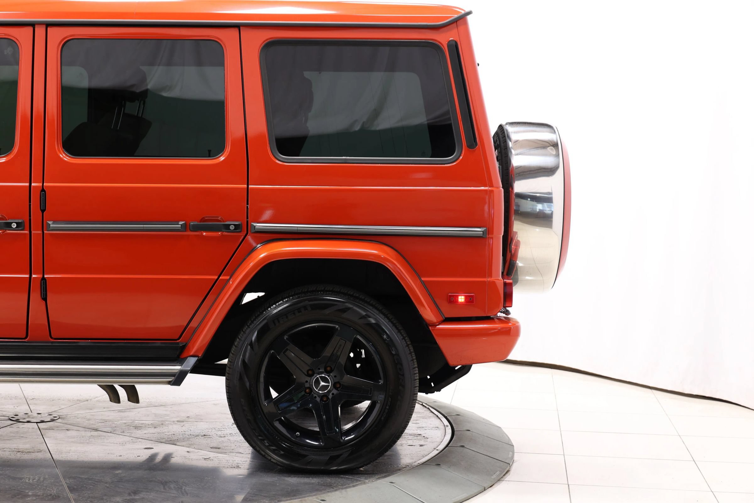 Used 2016 Mercedes-Benz G 550 image 10