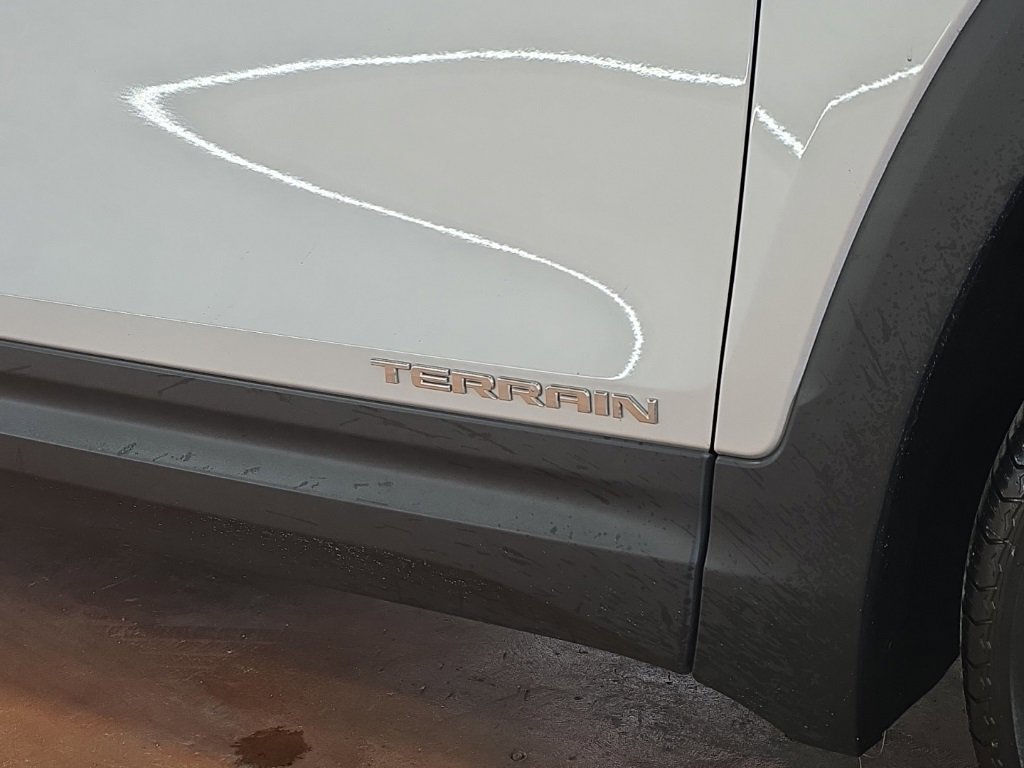 Used 2018 GMC Terrain SLT w/ Preferred Package image 9