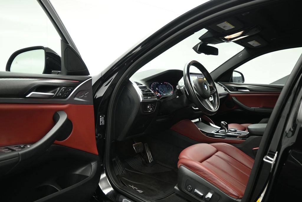Used 2024 BMW X4 xDrive30i w/ M Sport Package AWD/4WD image 7