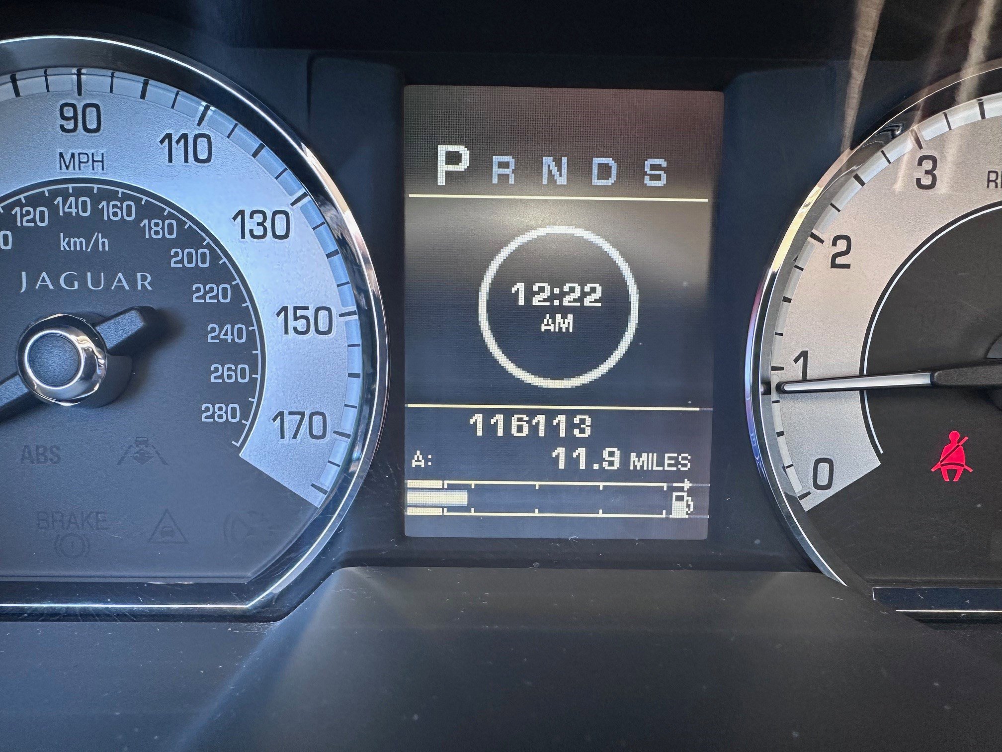 Used 2011 Jaguar XF Premium image 9