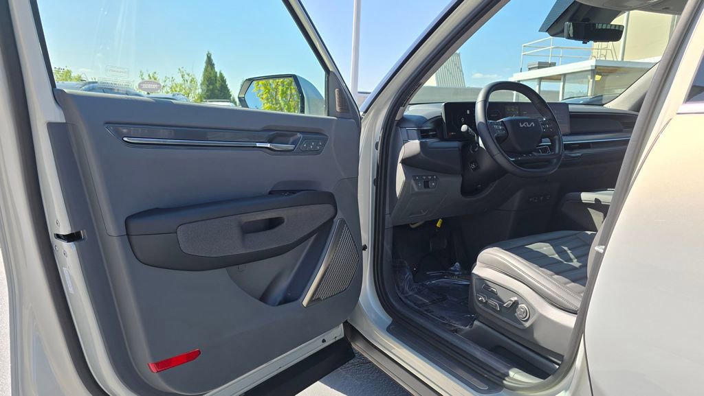 Certified 2024 Kia EV9 Land AWD/4WD image 20