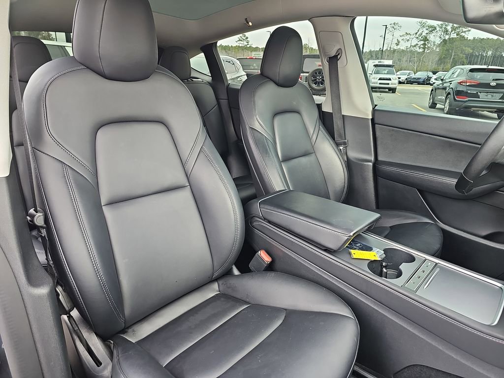 Used 2022 Tesla Model Y Performance image 13