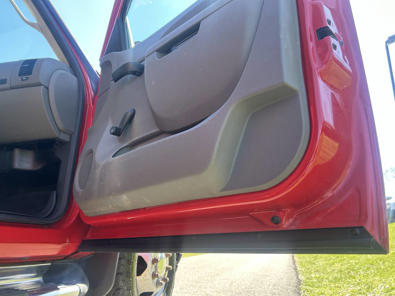 Used 2014 Chevrolet Silverado 3500 W/T w/ Snow Plow Prep Package image 36